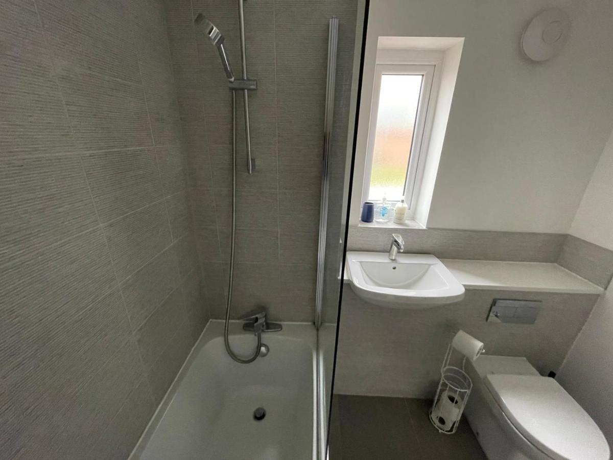 מנצ'סטר Modern Room With Huge Bed - Walk To City Centre! מראה חיצוני תמונה