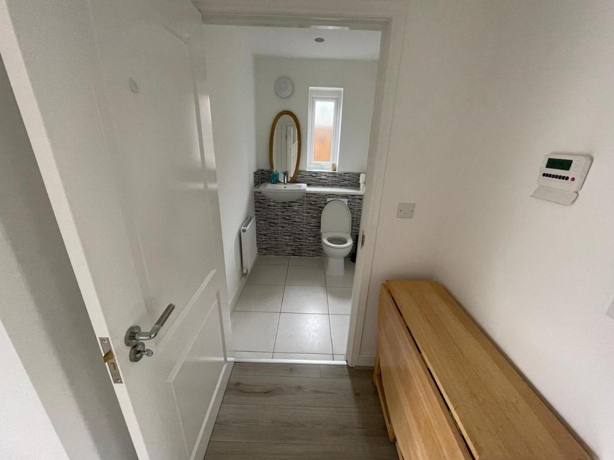 מנצ'סטר Modern Room With Huge Bed - Walk To City Centre! מראה חיצוני תמונה